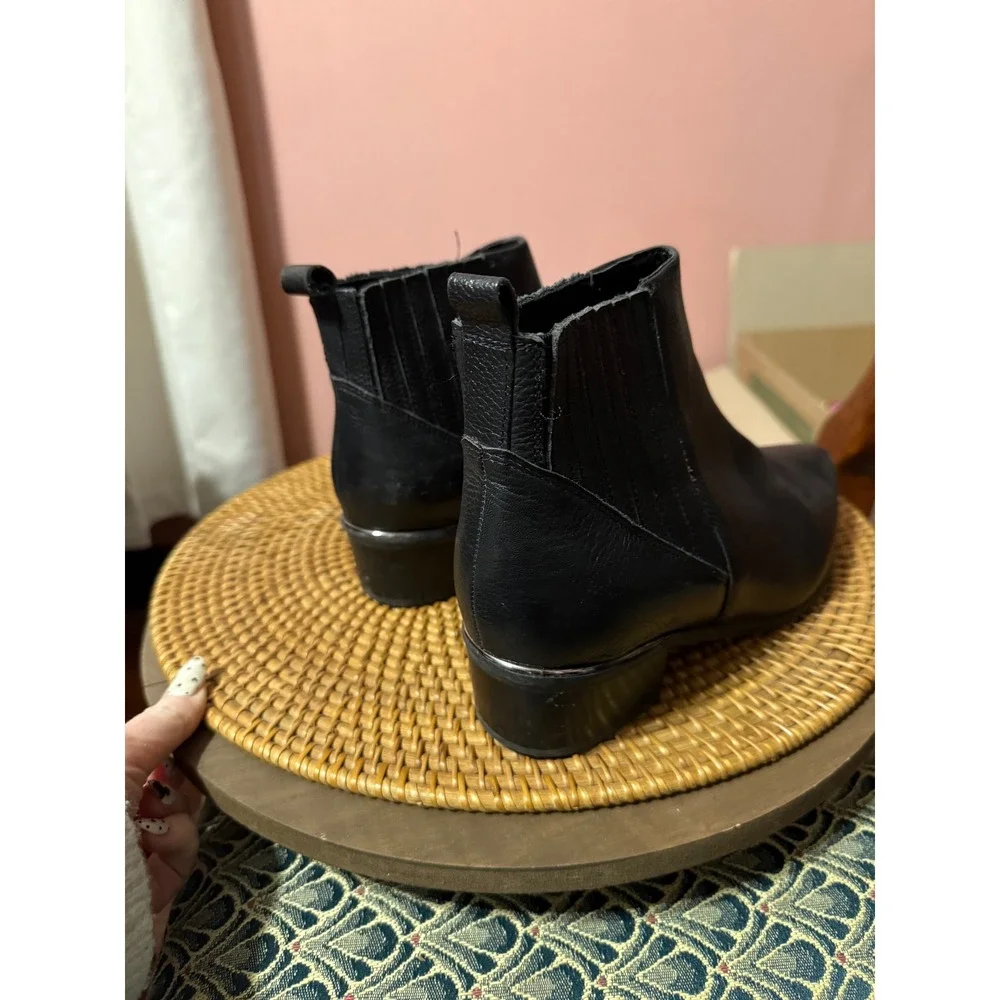 Marc Fisher Black Leather Pointed Toe Ankle Boots Block Heel Chelsea Bootie 8M